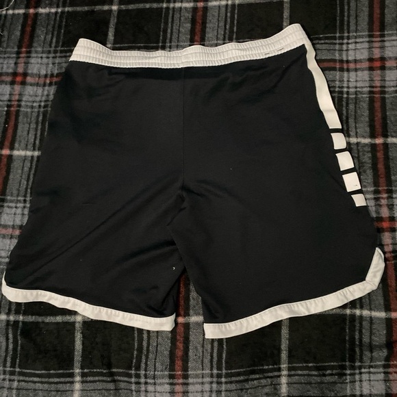 Nike Men's White and Black Shorts - Picture 2 of 3